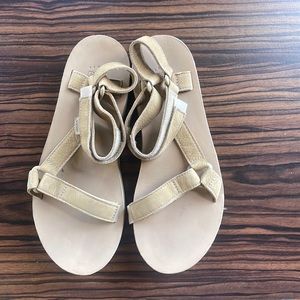 Teva - Womens Midform Universal Leather Sandal, size 10 US womens, color tan